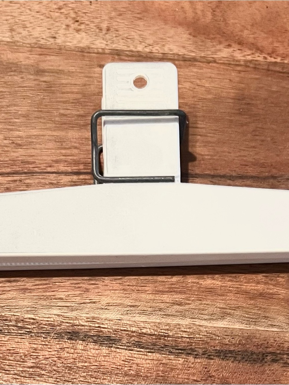 Vintage ValuJet Airline White Clip Clip with Blue Logo - Picture 3 of 3